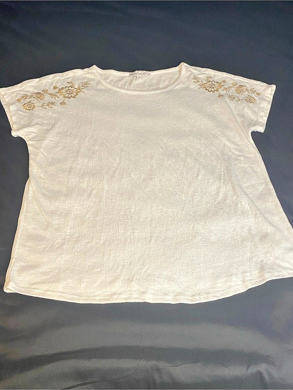 Sweet Violet Embroidered Floral Short Sleeve Top in White